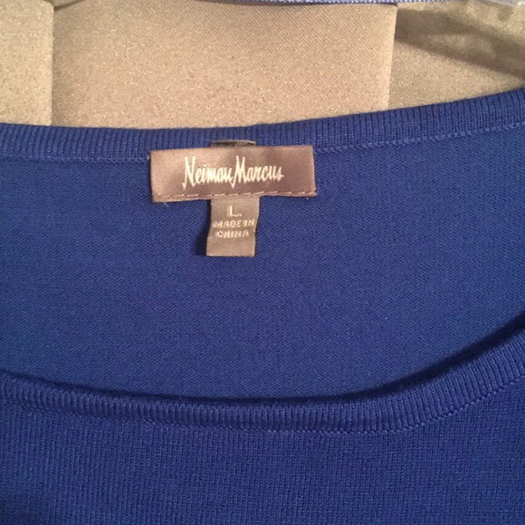 Neiman Marcus striped top - Picture 2 of 4